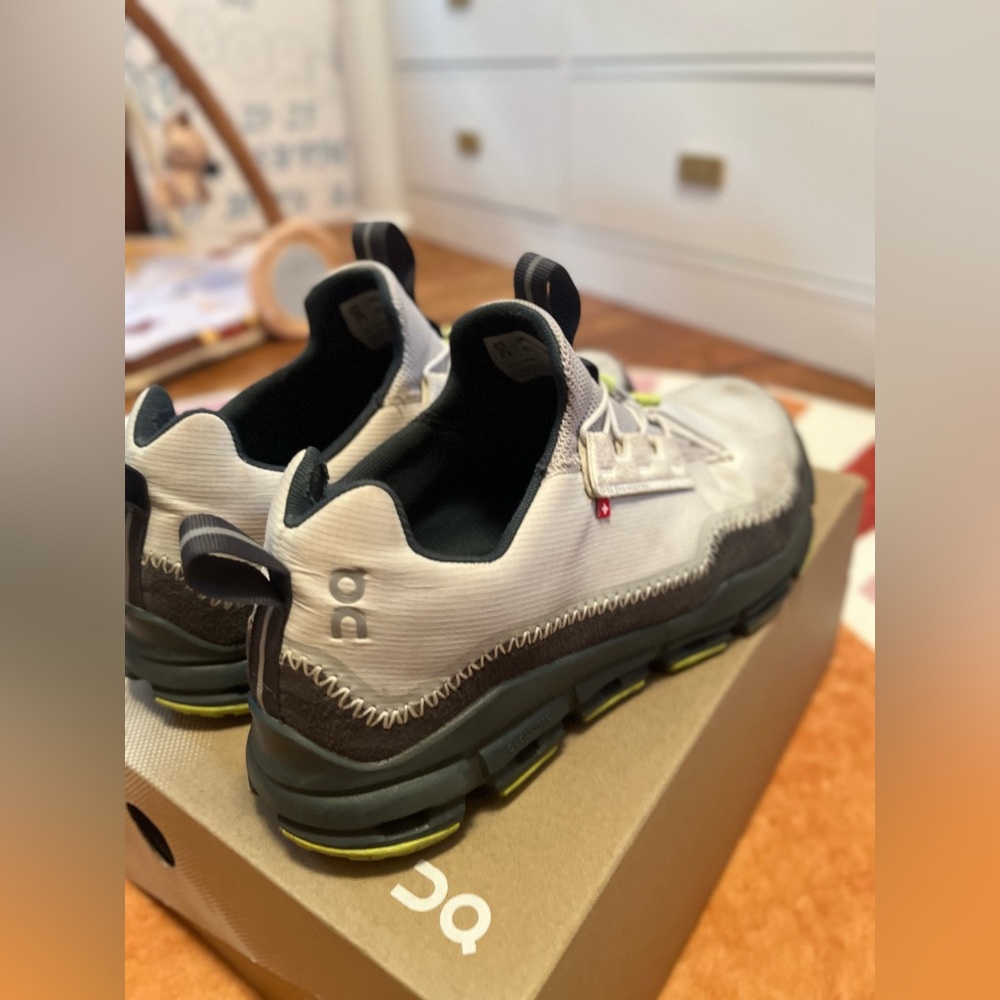 On Running, On Cloudaway, Men’s Size 11, Slip On Design, Grey/Blue, Comfortable - Picture 5 of 9